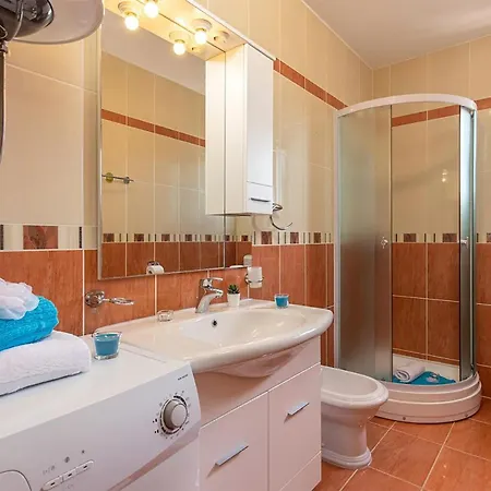 Awesome In With Kitchen * Dramalj